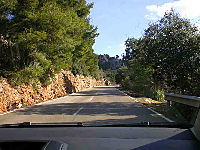      durch eine fantastische Landschaft     ....   