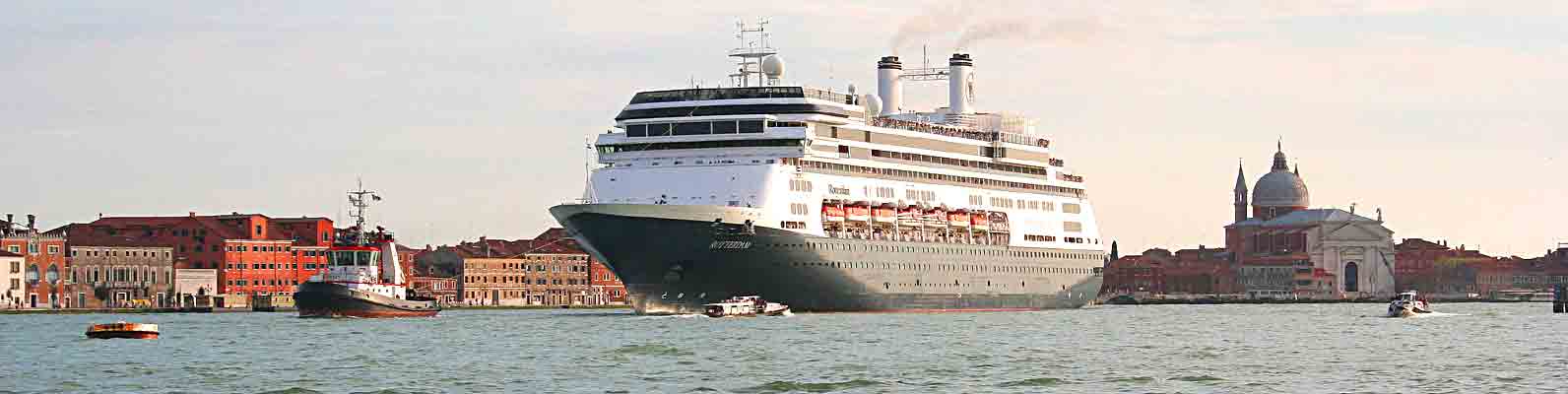        'Rotterdam'  auf Besichtigungstour   ....  